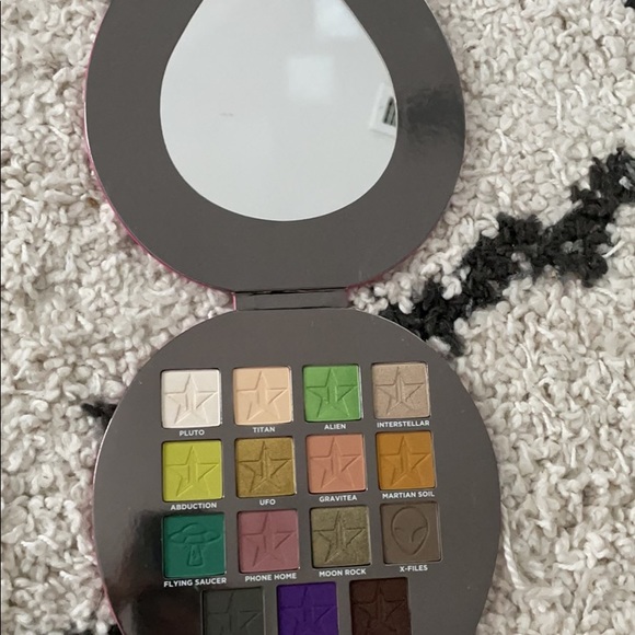 Jeffree Star Alien Palette - Discontinued